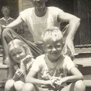 Meet your Posher, Debi